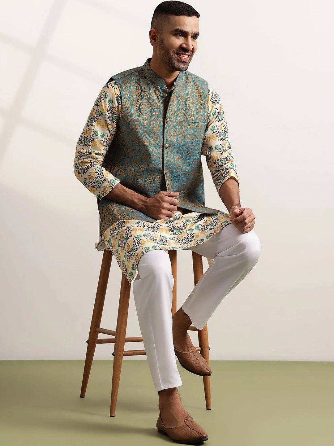 Jaket Nehru Brocade Rekaan Tenunan Anouk