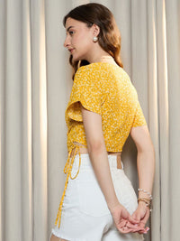 Berrylush Women Floral Printed V-Neck Top