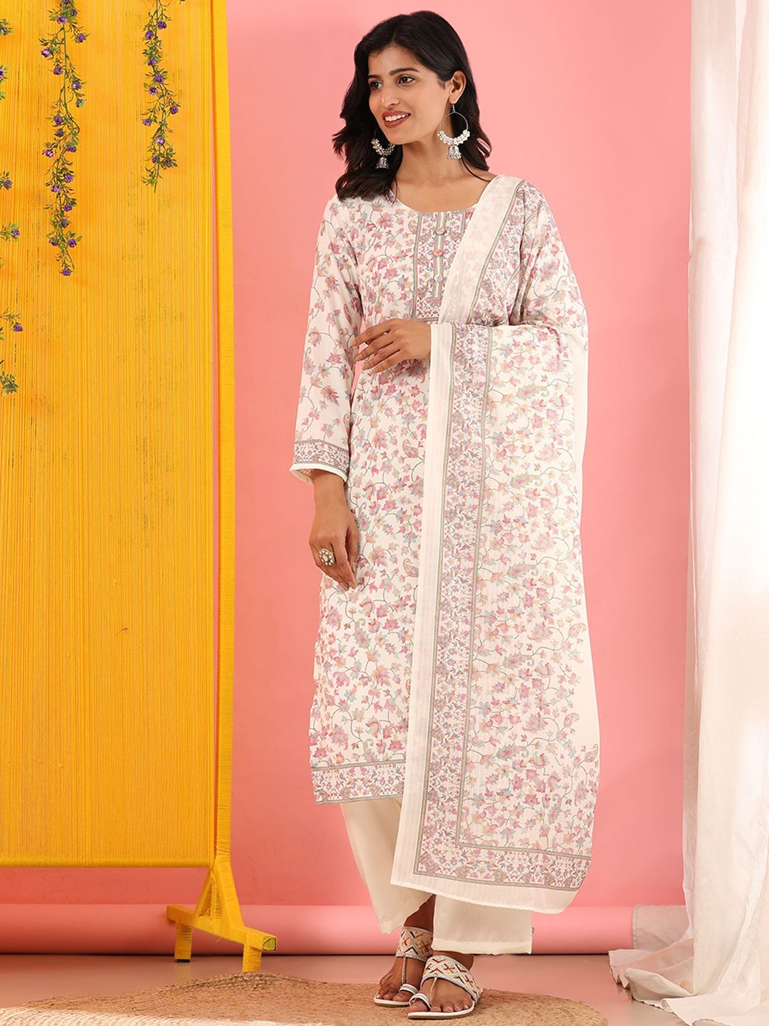 Mamicha Women Floral Printed Regular Pure Cotton Kurta with Palazzos & With Dupatta