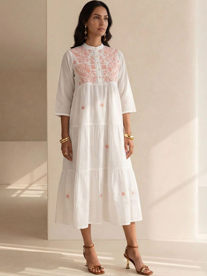Pakaian Midi A-Line Bersulam Bunga Rumah Chikankari