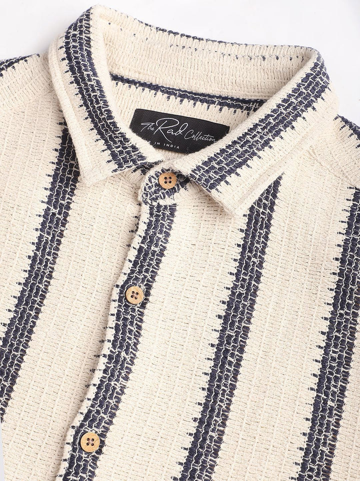 VASTRADO Men Classic Slim Fit Cutaway Collar Vertical Striped Cotton Casual Shirt