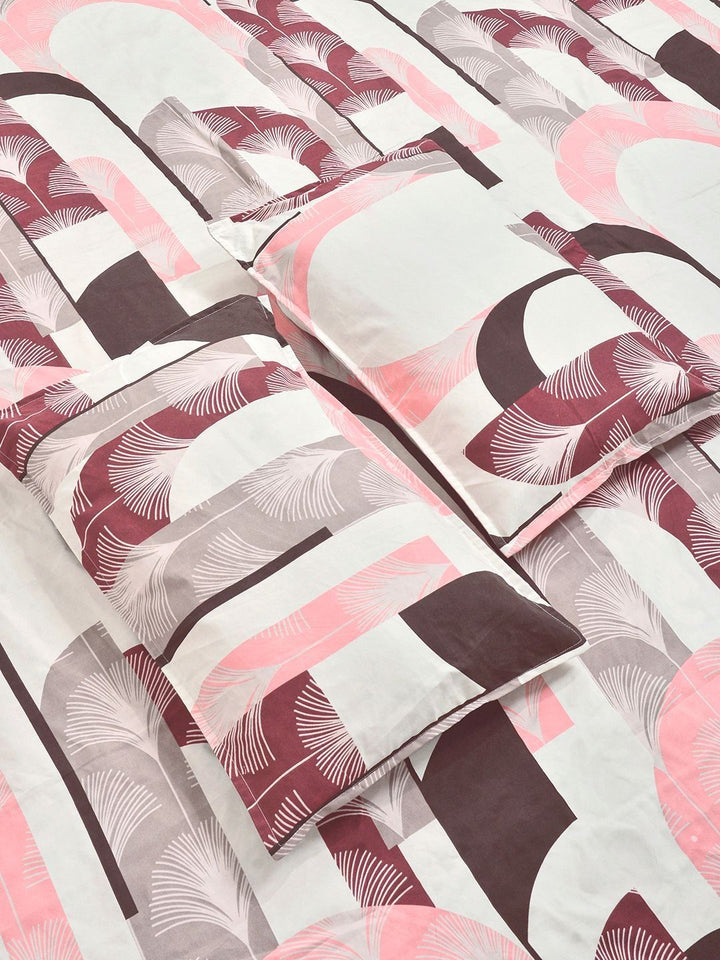KLOTTHE Multi Geometric  300 TC Super King Fine Bedsheets