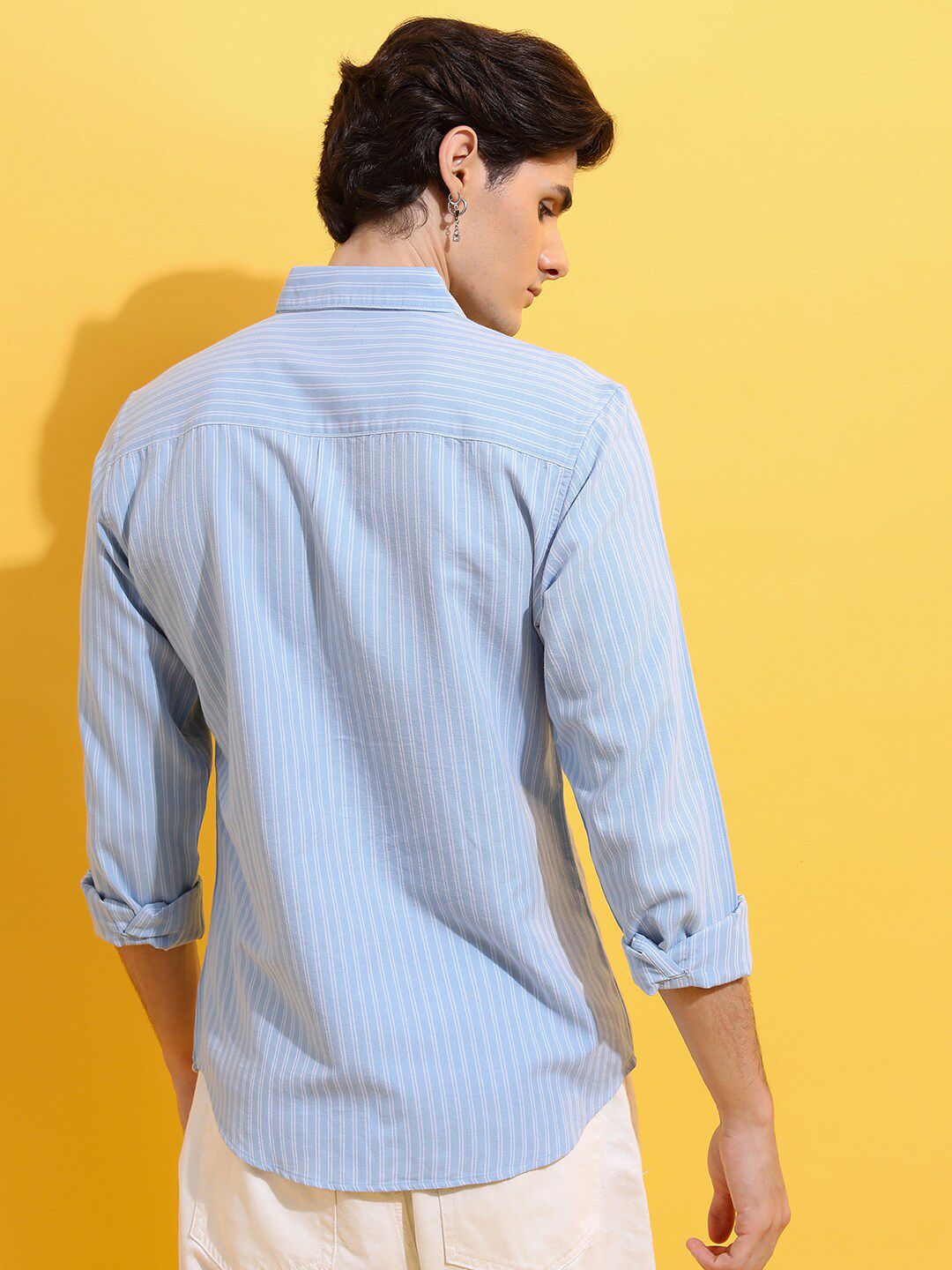 HIGHLANDER Men Blue Slim Fit Opaque Striped Casual Shirt
