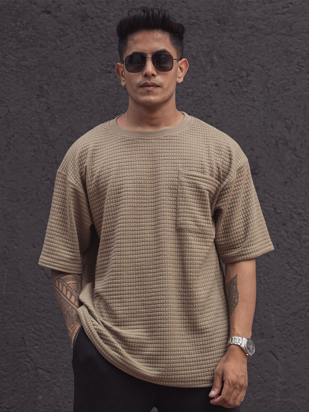 Powerlook Men Self Design Oversized Pockets T-shirt