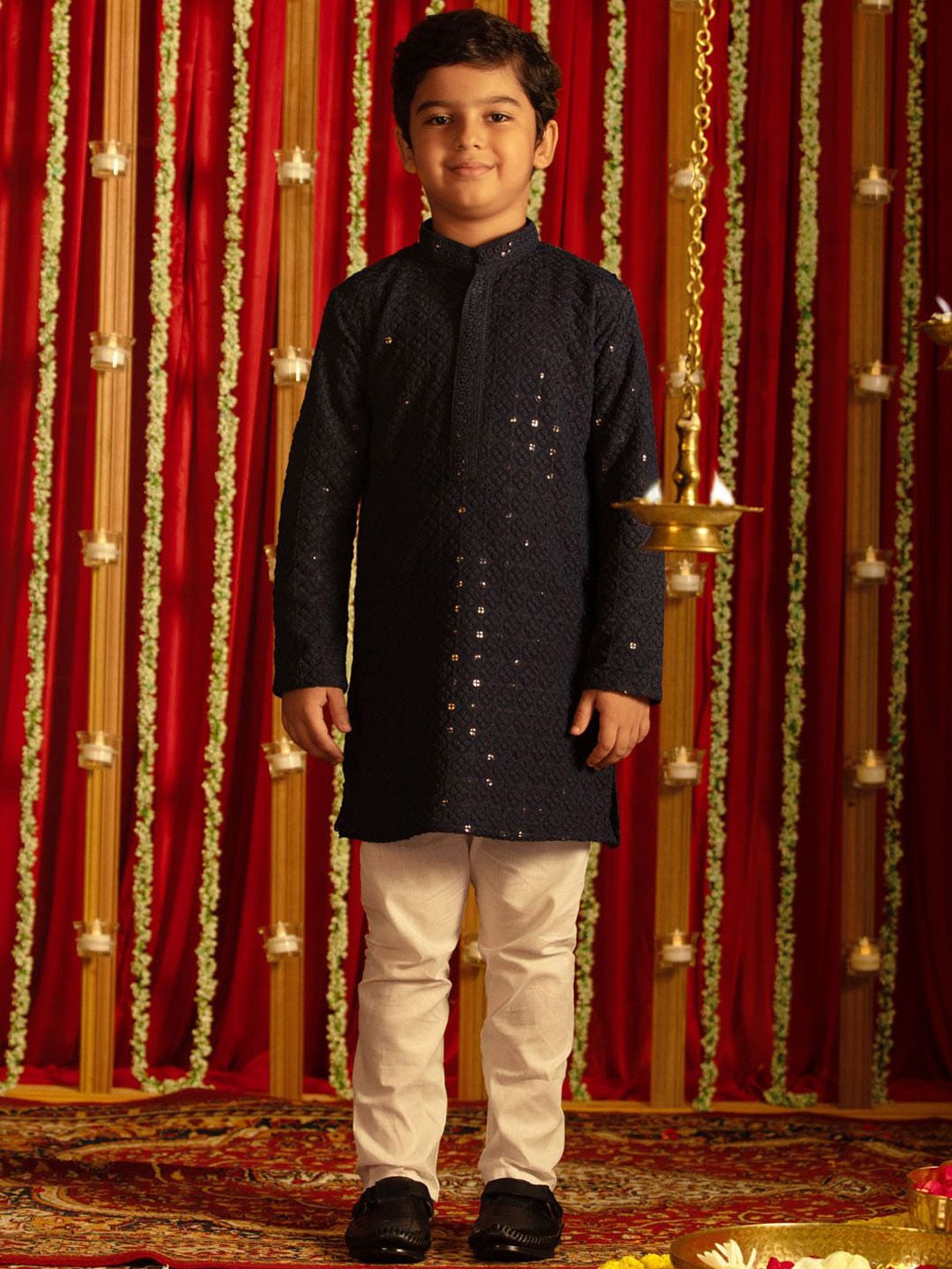 VASTRAMAY Boys Ethnic Motifs Embroidered Sequinned Kurta With Pyjamas