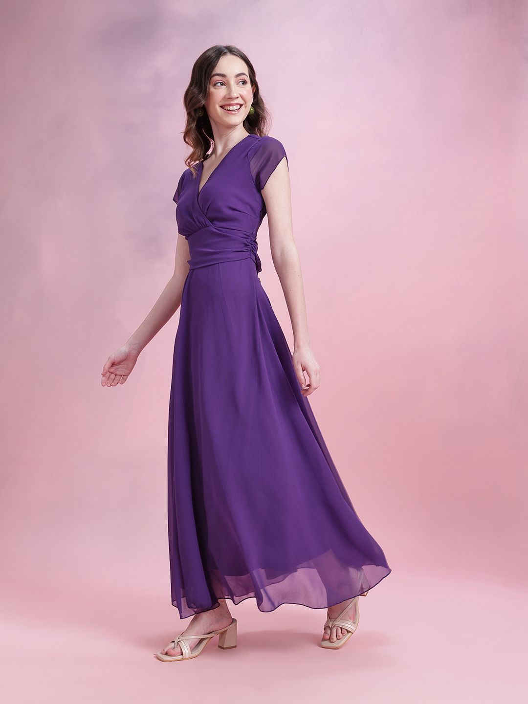 DressBerry V-Neck Maxi Dress