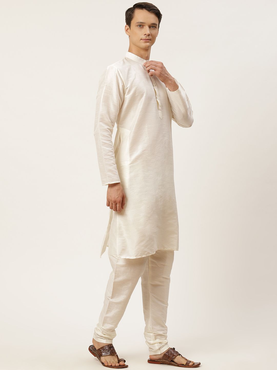 SOJANYA Men Off White Solid Kurta with Churidar & Ethnic Jacket