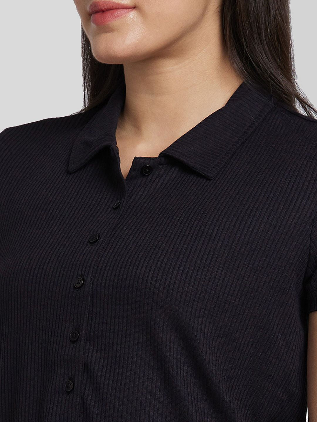 SPYKAR Spread Collar Short Sleeves Casual Shirt