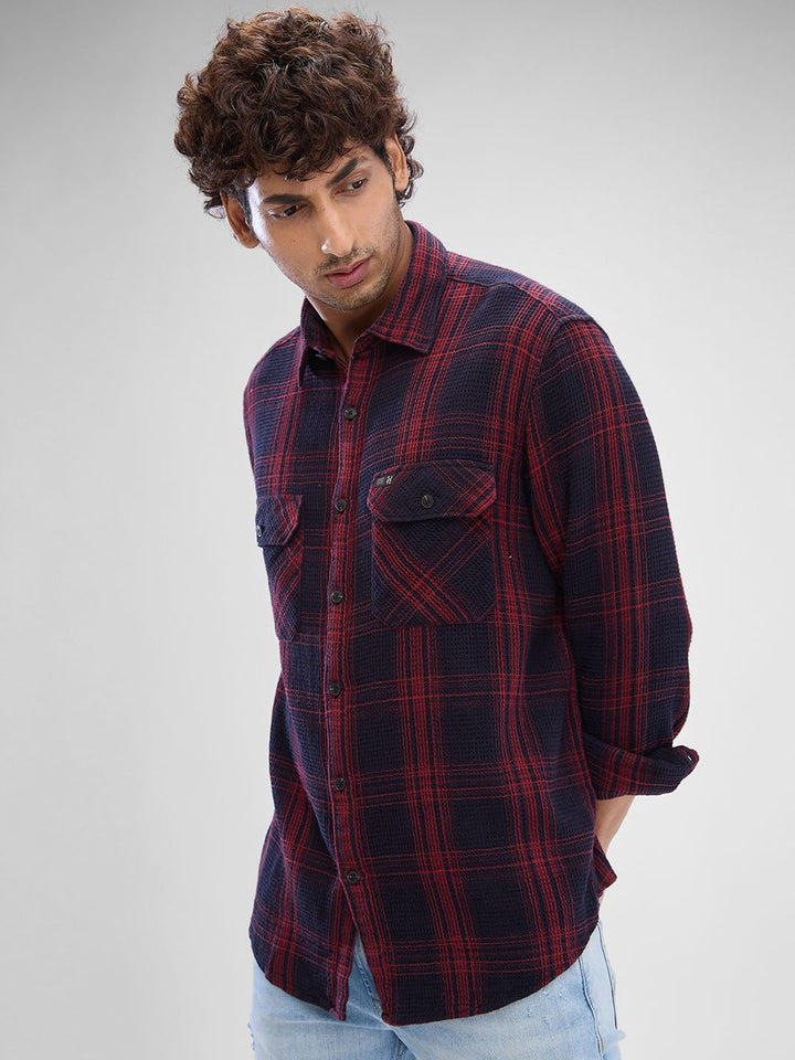 SPYKAR Men Slim Fit Opaque Checked Spread Collar Casual Shirt