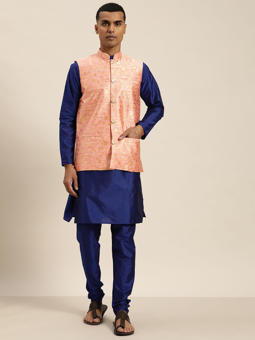 SOJANYA Kurta Biru Laut Lelaki dengan Churidar dengan Jaket Nehru