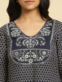 W Geometric Printed Yoke Design V neck Straight Kurta