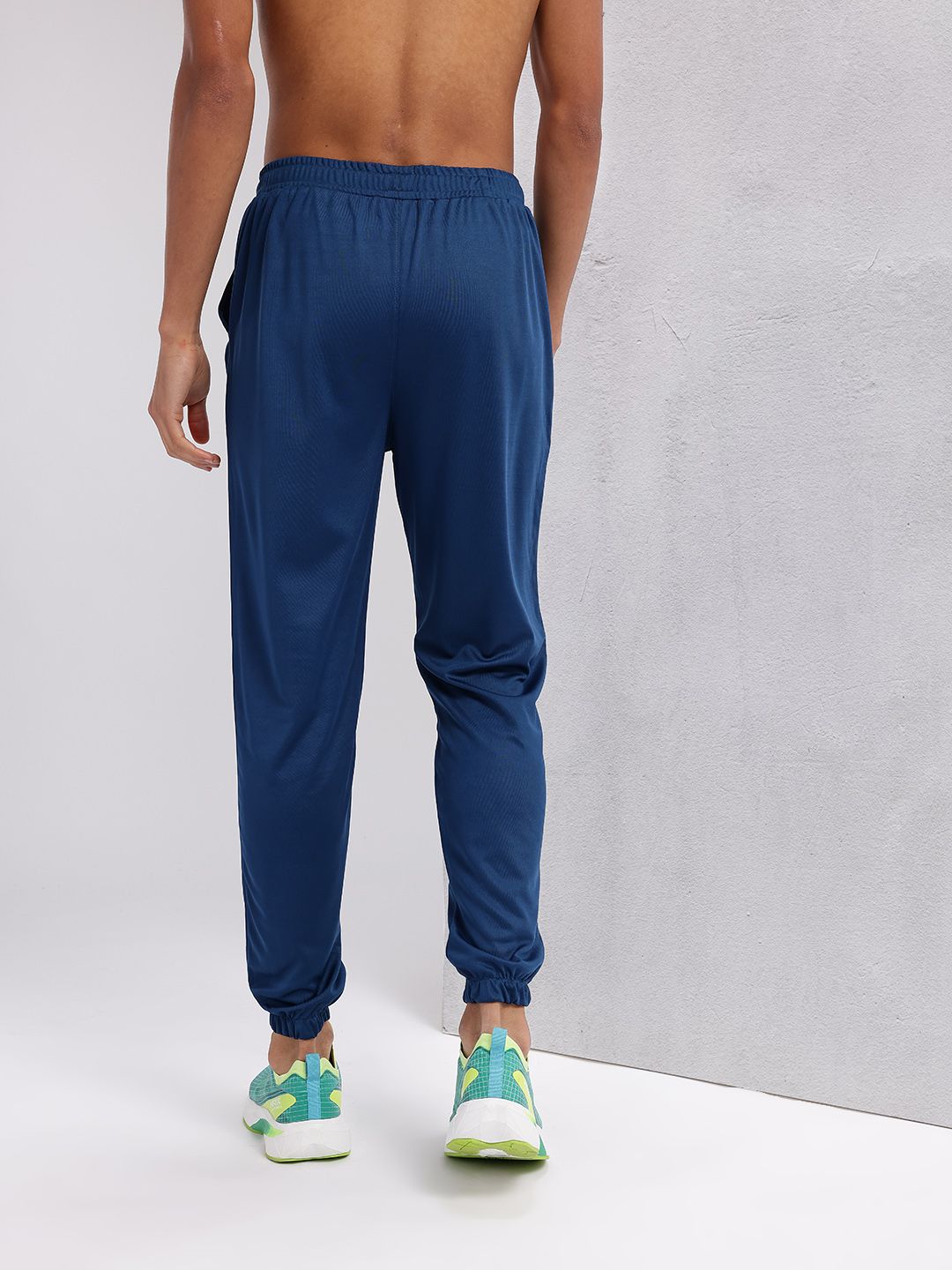 HRX by Hrithik Roshan Men Mid-Rise Rapid-Dry Training Joggers
