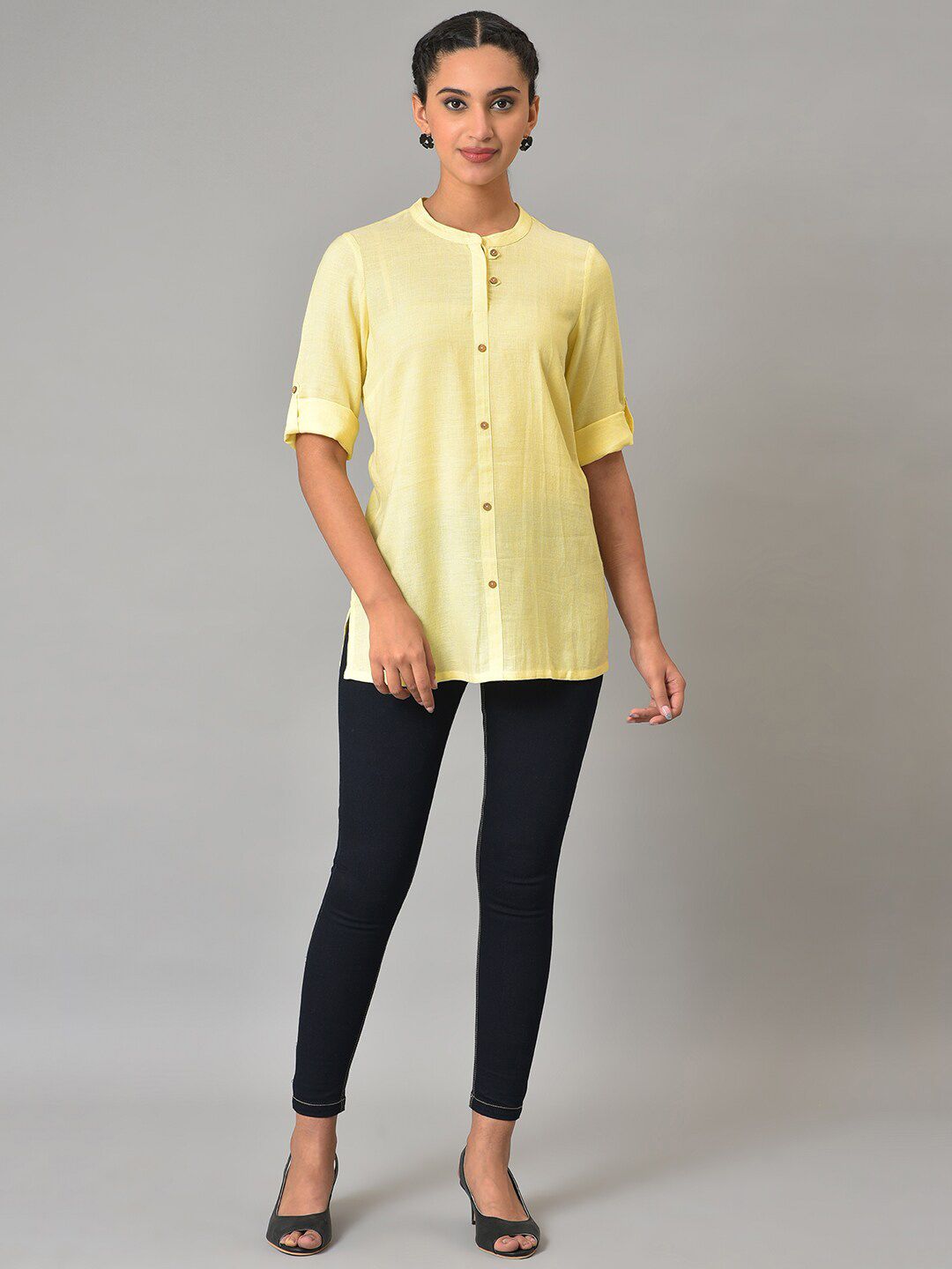 AURELIA Woven Design Mandarin Collar Roll Up Sleeves Straight Short Kurti