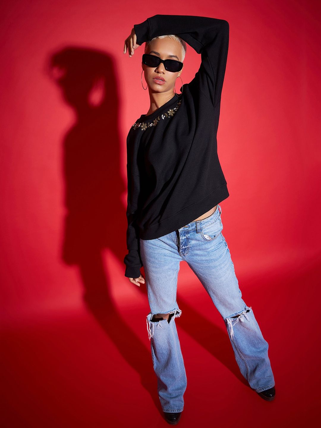 SASSAFRAS Black Embroidered Oversized Sweatshirt