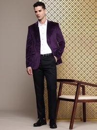 House of Pataudi Notched Lapel Single-Breasted Velvet Finish Jashn Party Blazer