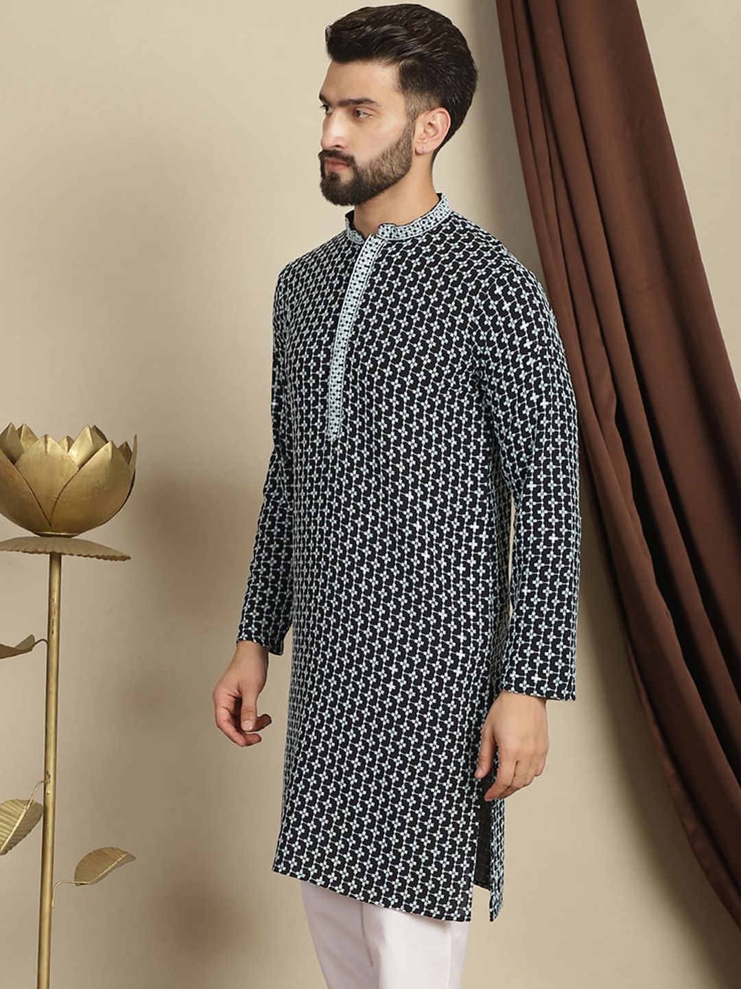 Anouk Geometric Printed Mandarin Collar Lengan Panjang Cotton Thread Work Kurta
