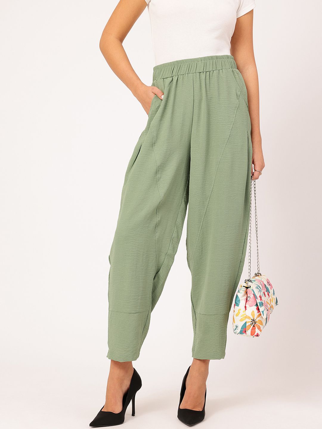 DressBerry Women Sleek & Snug Casual Trousers