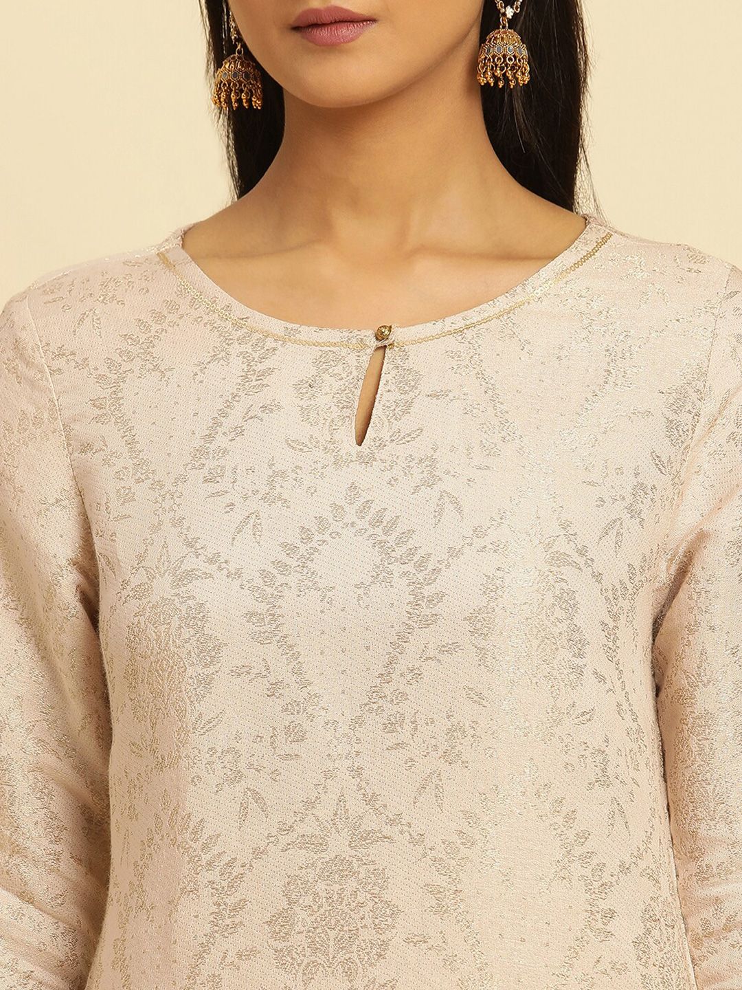 W Ethnic Printed Keyhole Neck Gotta Patti Kurta