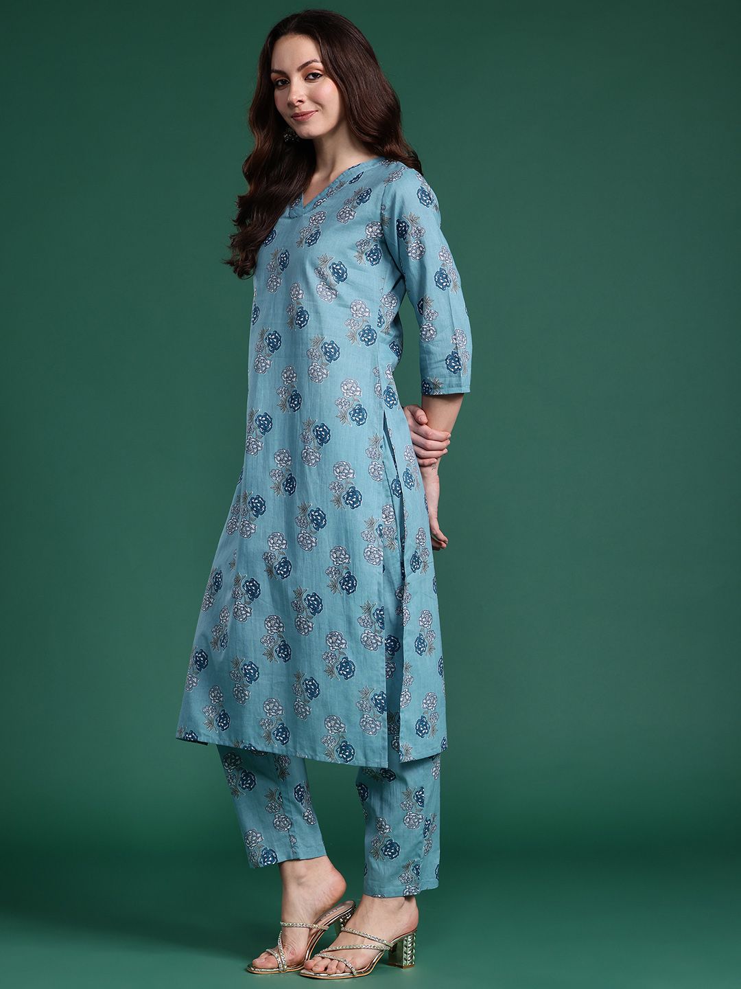 Indo Era Floral Printed Regular Pure Cotton Kurta with Trousers