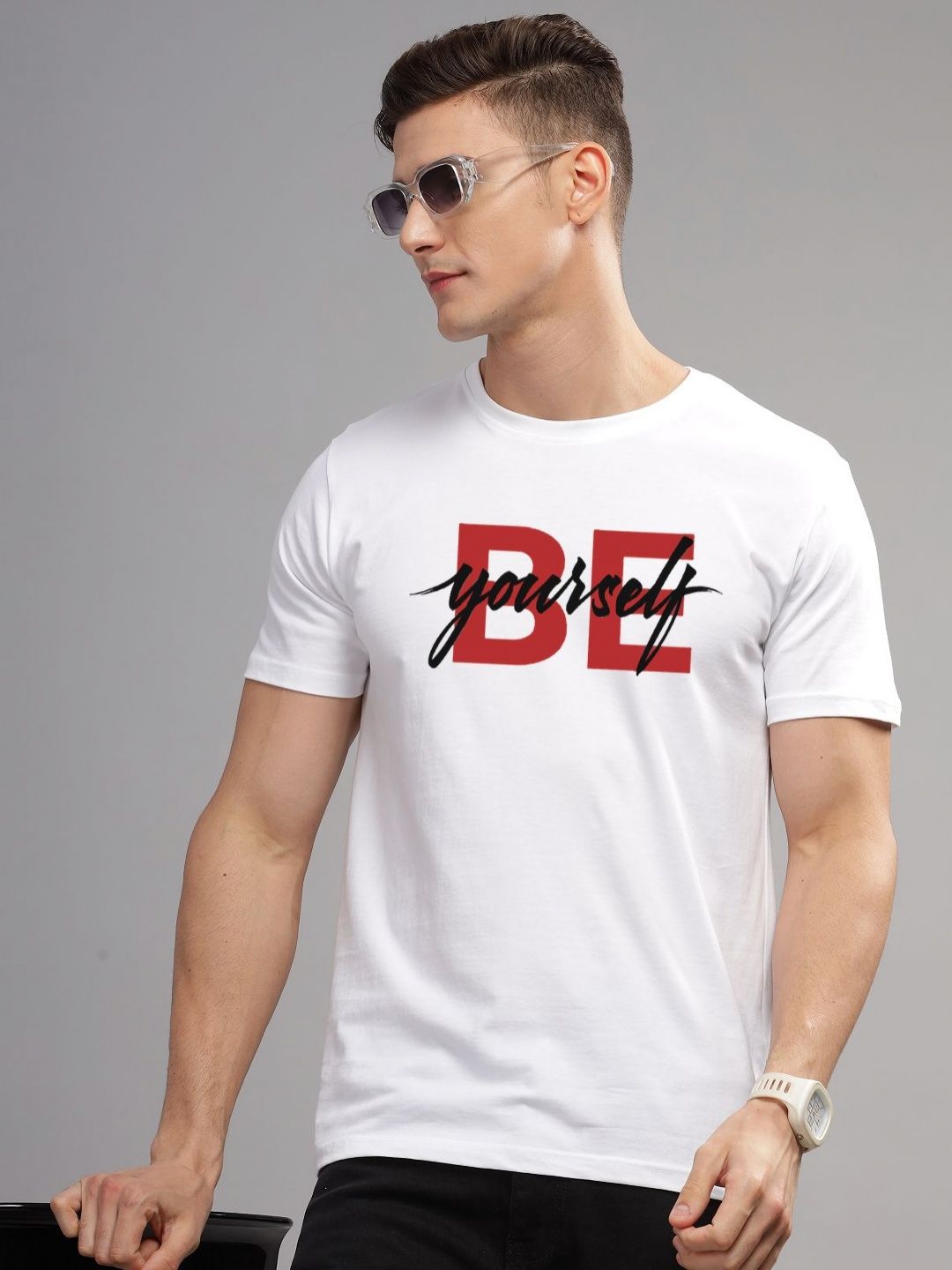 ADRO Men Printed Applique T-shirt
