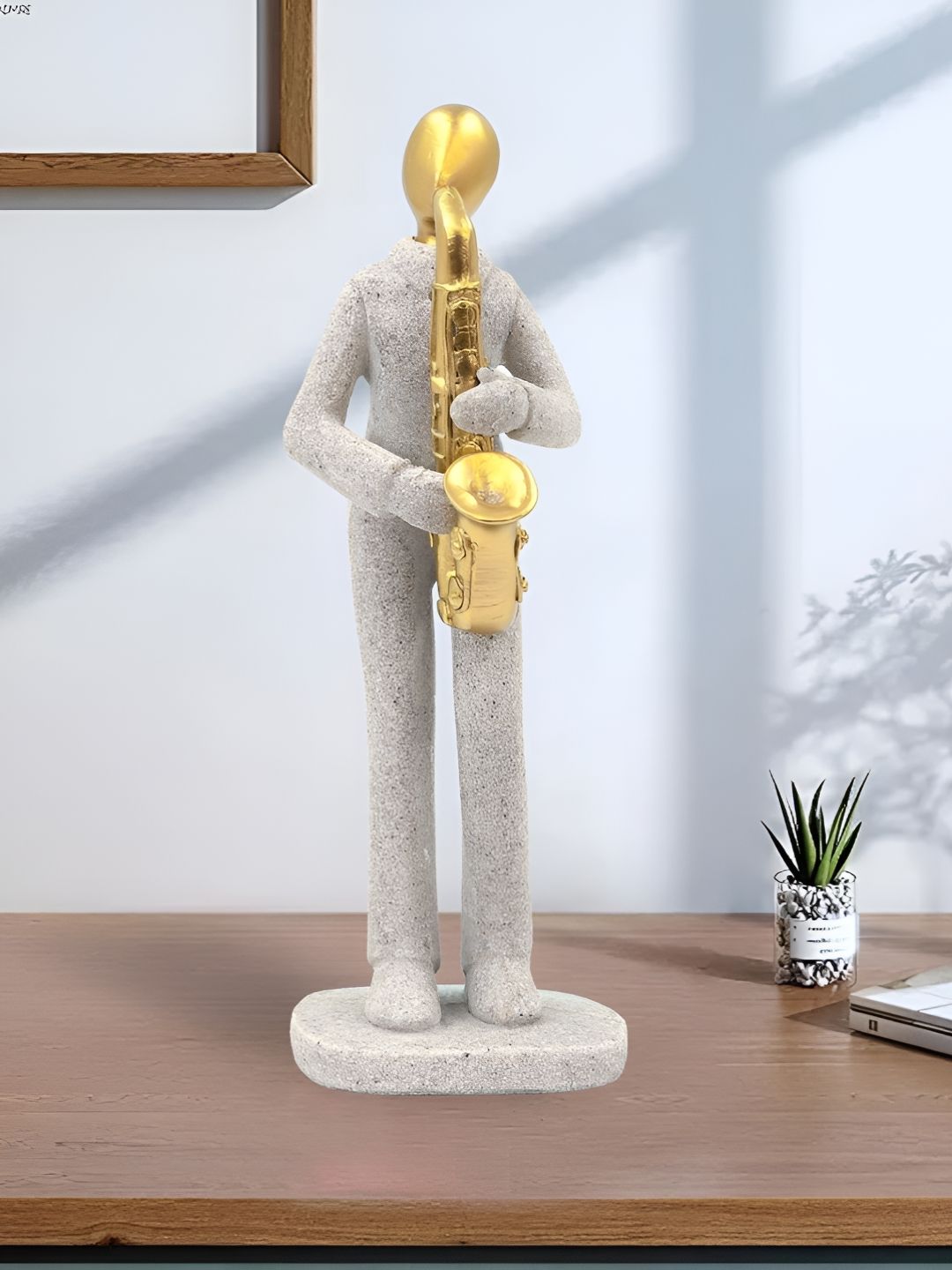 Cortina Sandstone Golden Musical Instruement Statue for Home Decor
