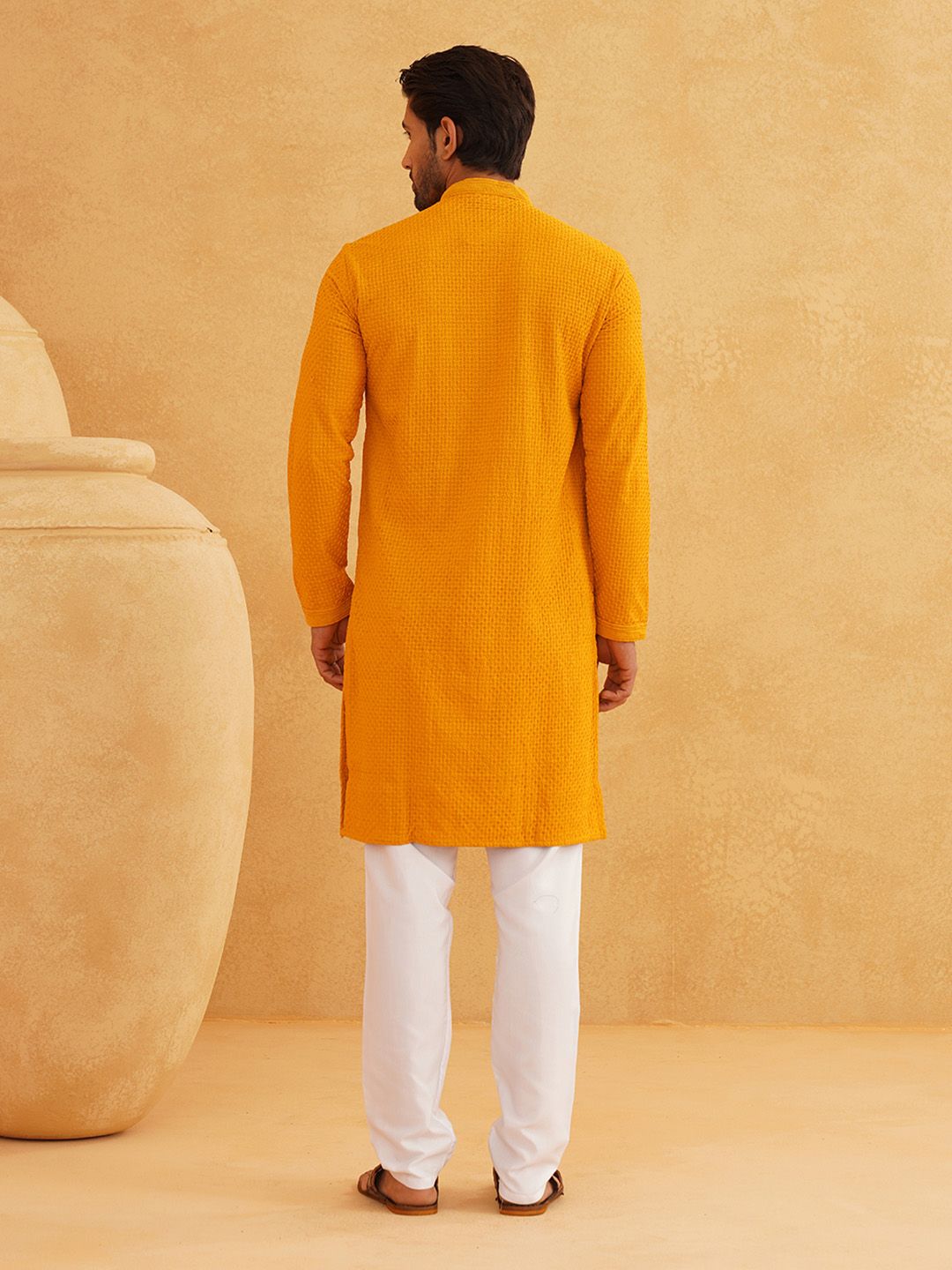 SOJANYA Geometric Embroidered Thread Work Pure Cotton Straight Kurta