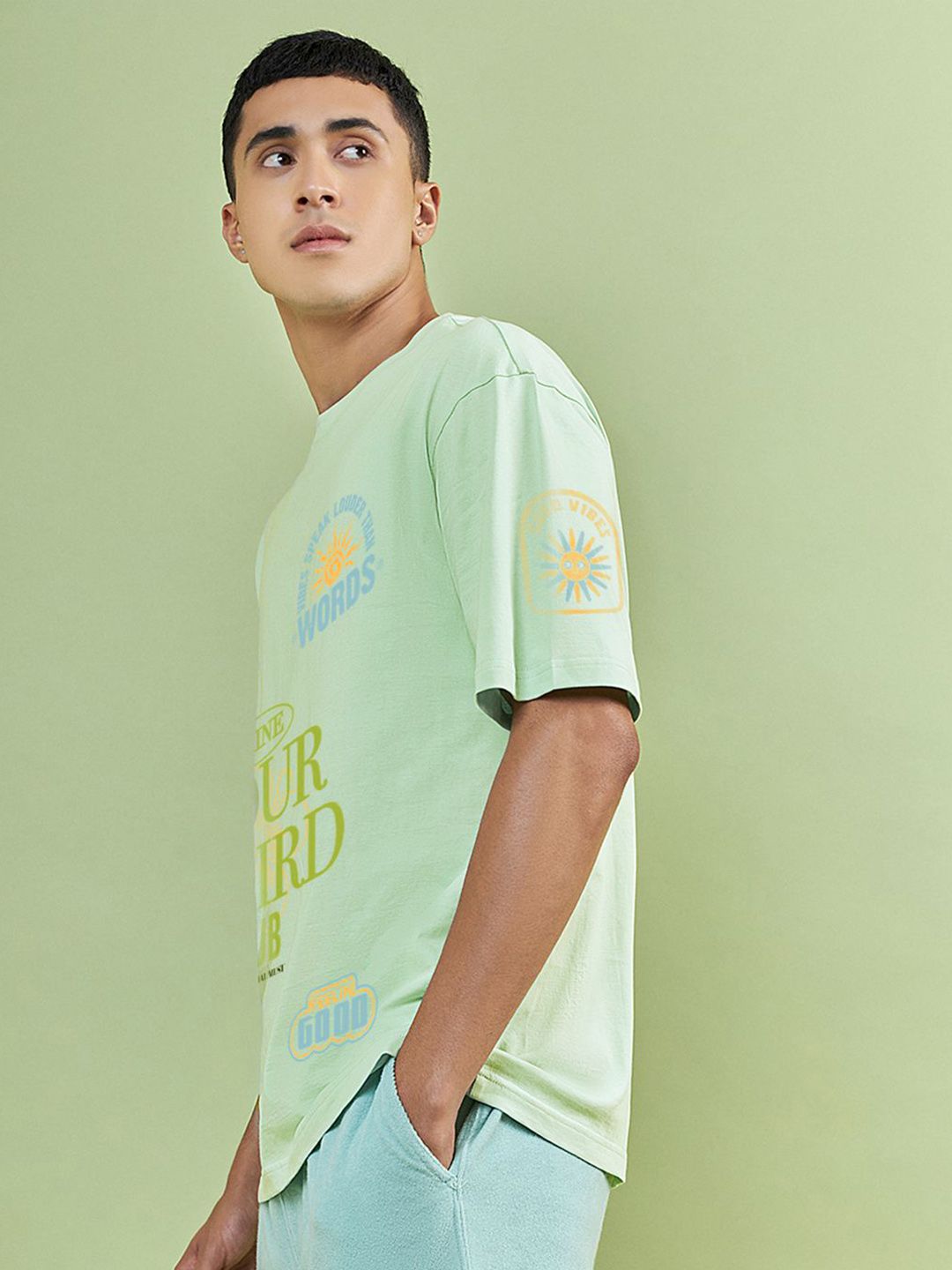 Bewakoof Men Typography Printed Round Neck Pure Cotton Oversized T-Shirt