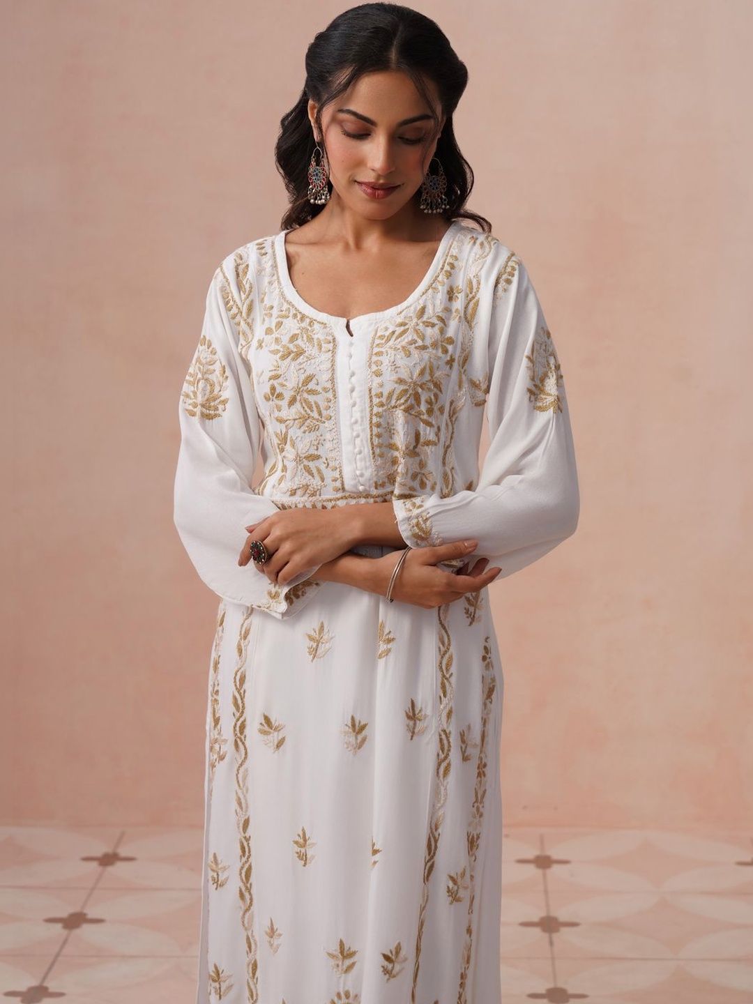 House of Chikankari Women Embroidered Chikankari Kurta