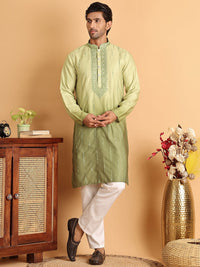 Jompers Men Ethnic Motifs Embroidered Regular Sequinned Kurta with Pyjamas