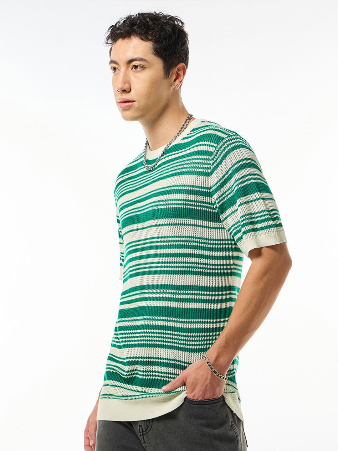 Bewakoof Men Gardenia Striped Round Neck T-shirt