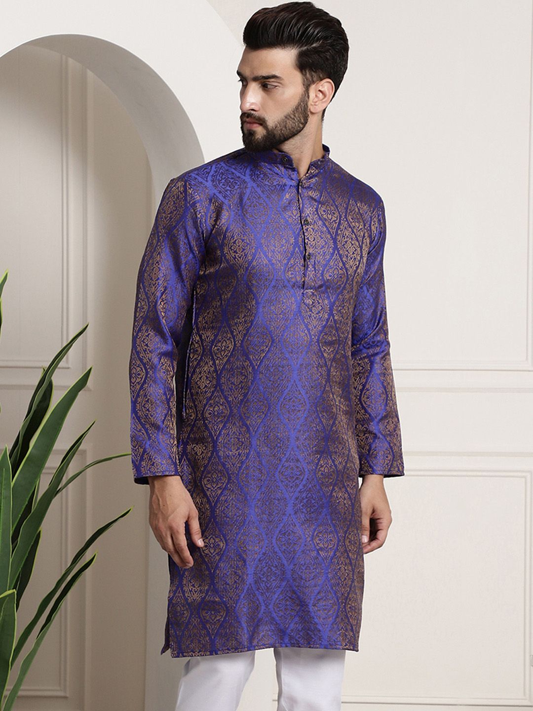 SOJANYA Ethnic Motifs Woven Design Band Collar Straight Kurta