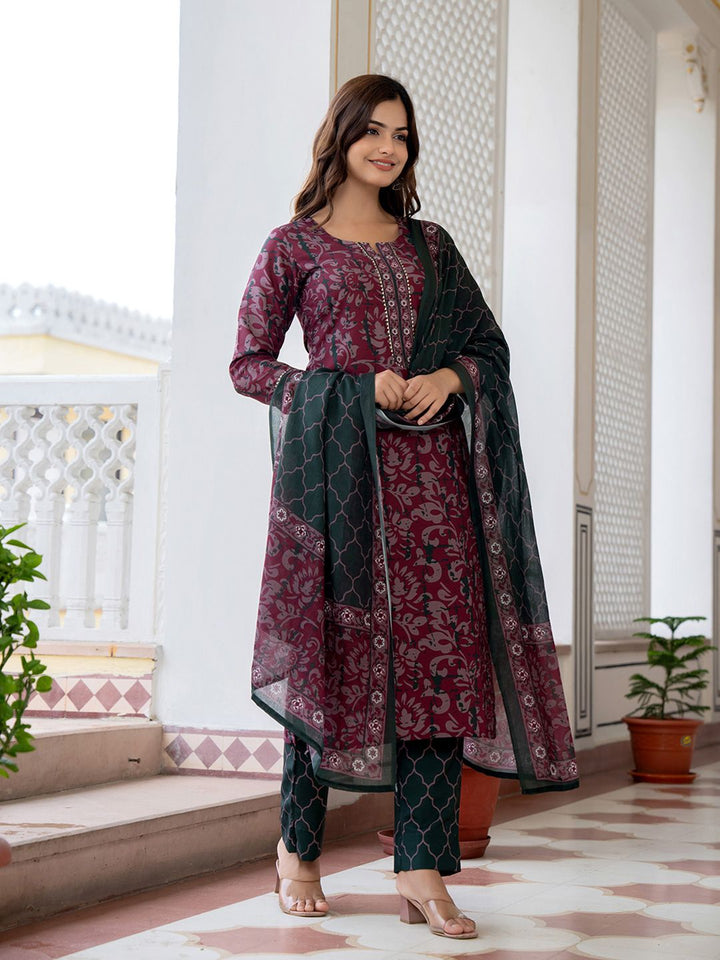 KALINI Floral Printed Notch Neck Straight Kurta With Trousers & Dupatta