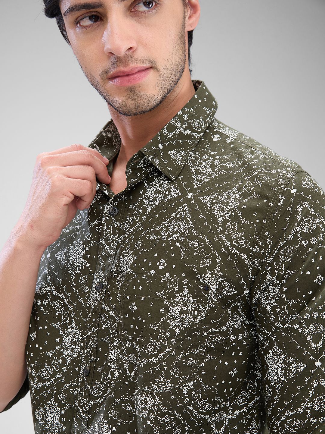 SPYKAR Men Slim Fit Abstract Opaque Printed Casual Shirt