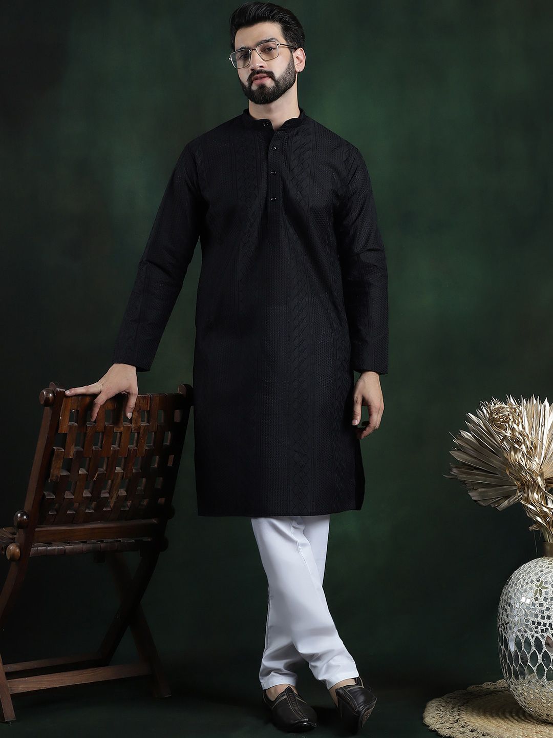 SOJANYA Ethnic Motifs Embroidered Mandarin Collar Thread Work Cotton Straight Kurta
