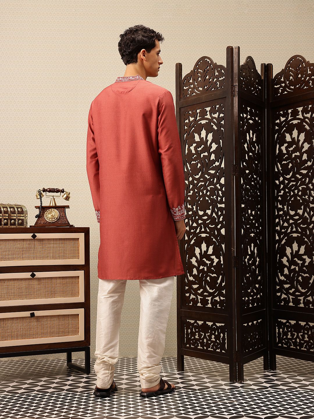 House of Pataudi Floral Embroidered Sequinned Detail Jashn Kurta