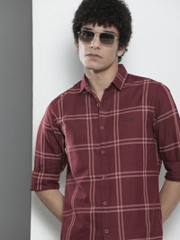 The Indian Garage Co Men Burgundy Checked Casual Shirt