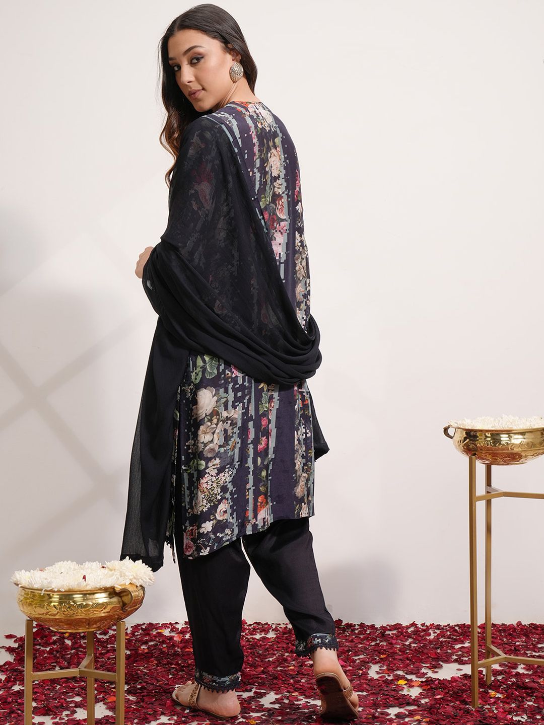 Vishudh Blue Floral Printed Regular Thread Work Kurta with Trousers & Dupatta