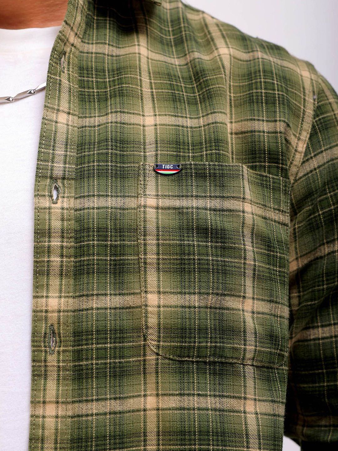 The Indian Garage Co Slim Fit Tartan Checked Spread Collar Pure Cotton Casual Shirt