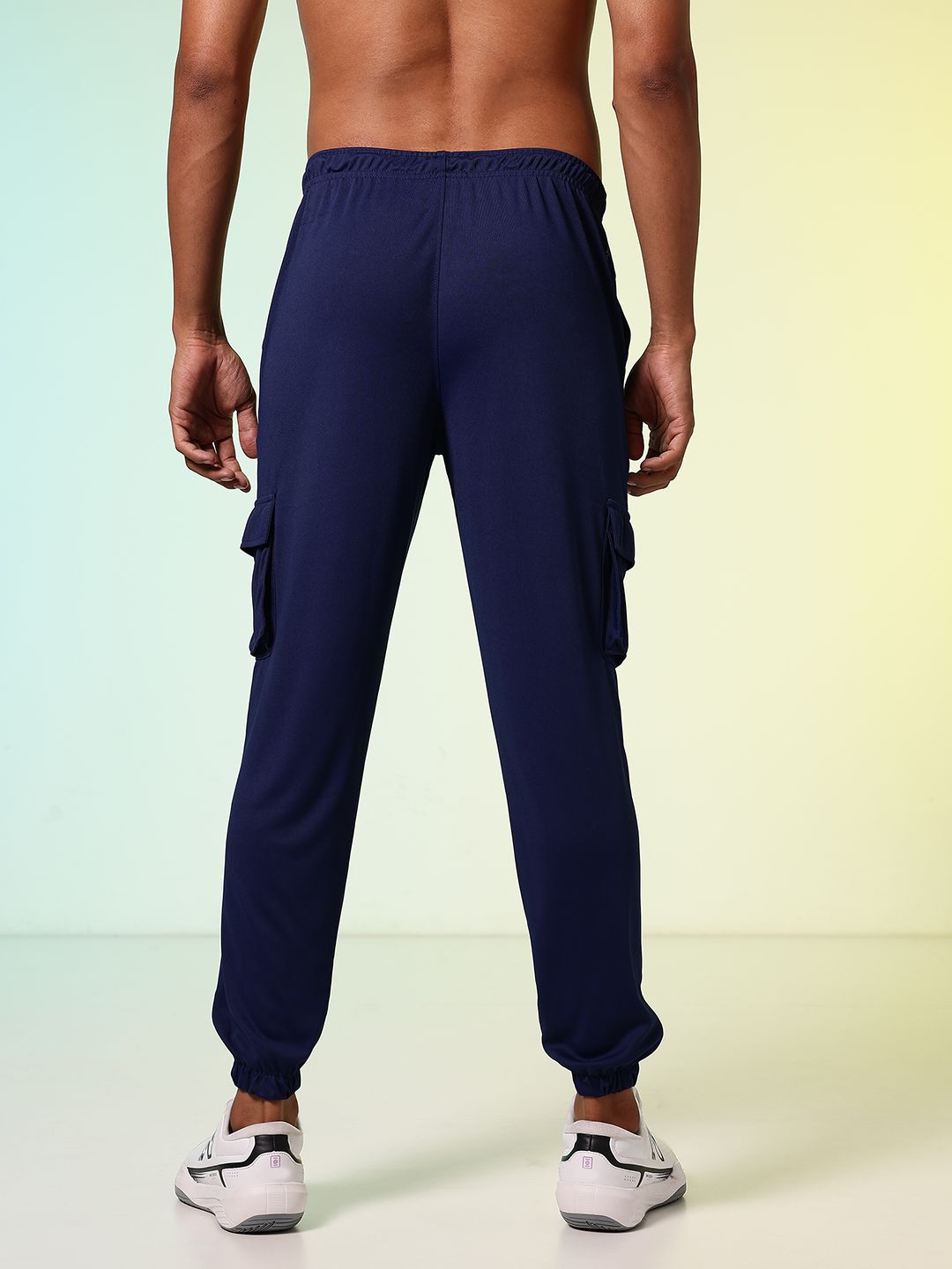 HRX by Hrithik Roshan Men Rapid-Dry Retro Brand Logo Printed Training Cargo Joggers