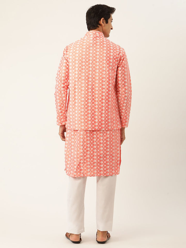 SOJANYA Lelaki Kurta Bersulam Warna Peach & Putih dengan Piyama & Jaket Nehru