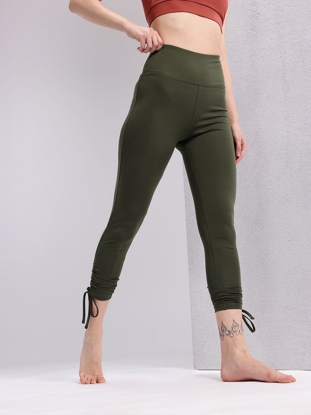 HRX by Hrithik Roshan Women Tie-Up Hem Rapid-Dry Yoga Tights
