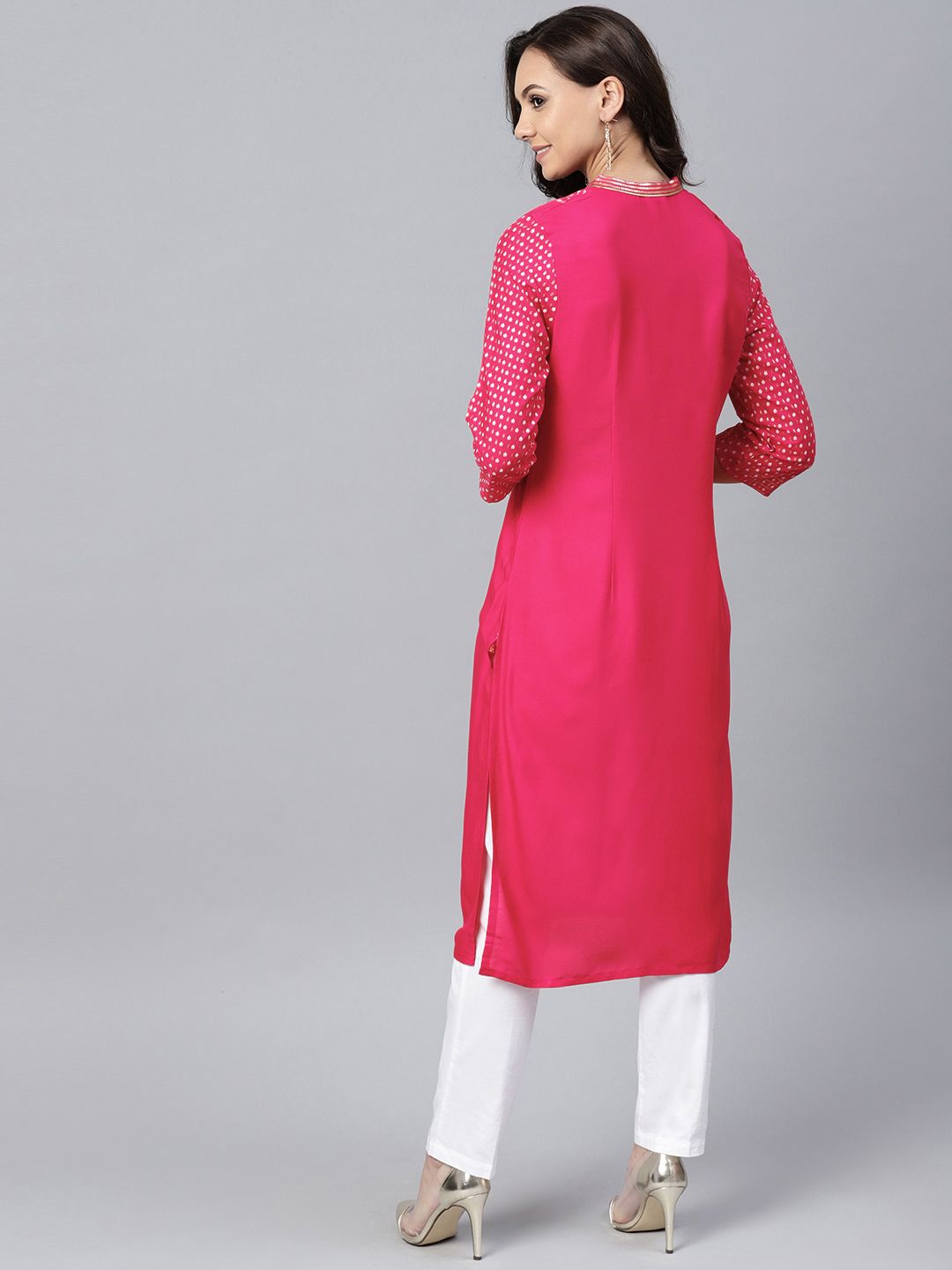 W Women Fuchsia & Golden Printed Straight Kurta