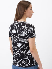 SPYKAR Women Regular Fit Abstract Printed Round Neck Cotton T-shirt