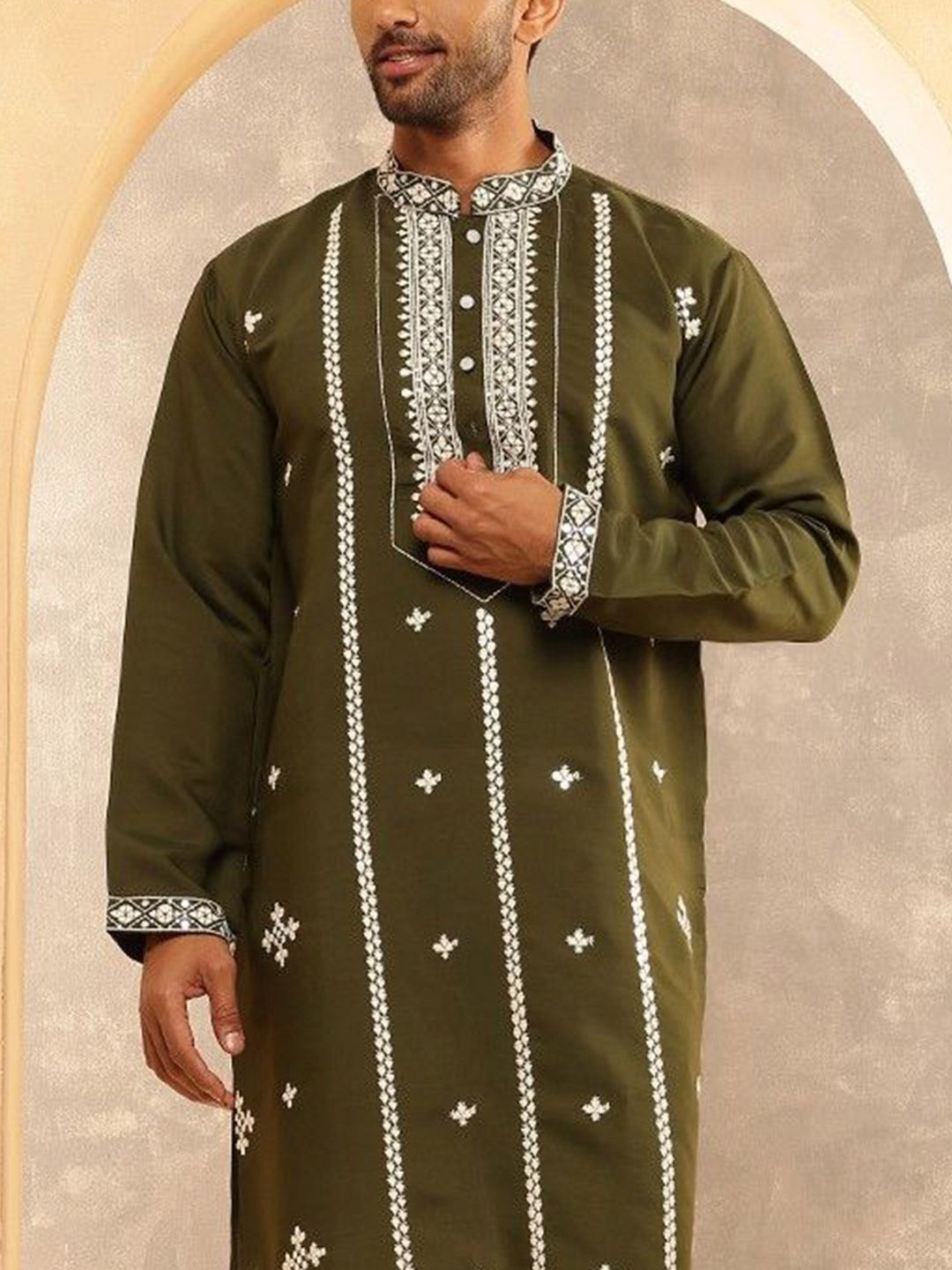 Anouk Geometric Embroidered Mandarin Collar Thread Work Cotton Silk Straight Kurta