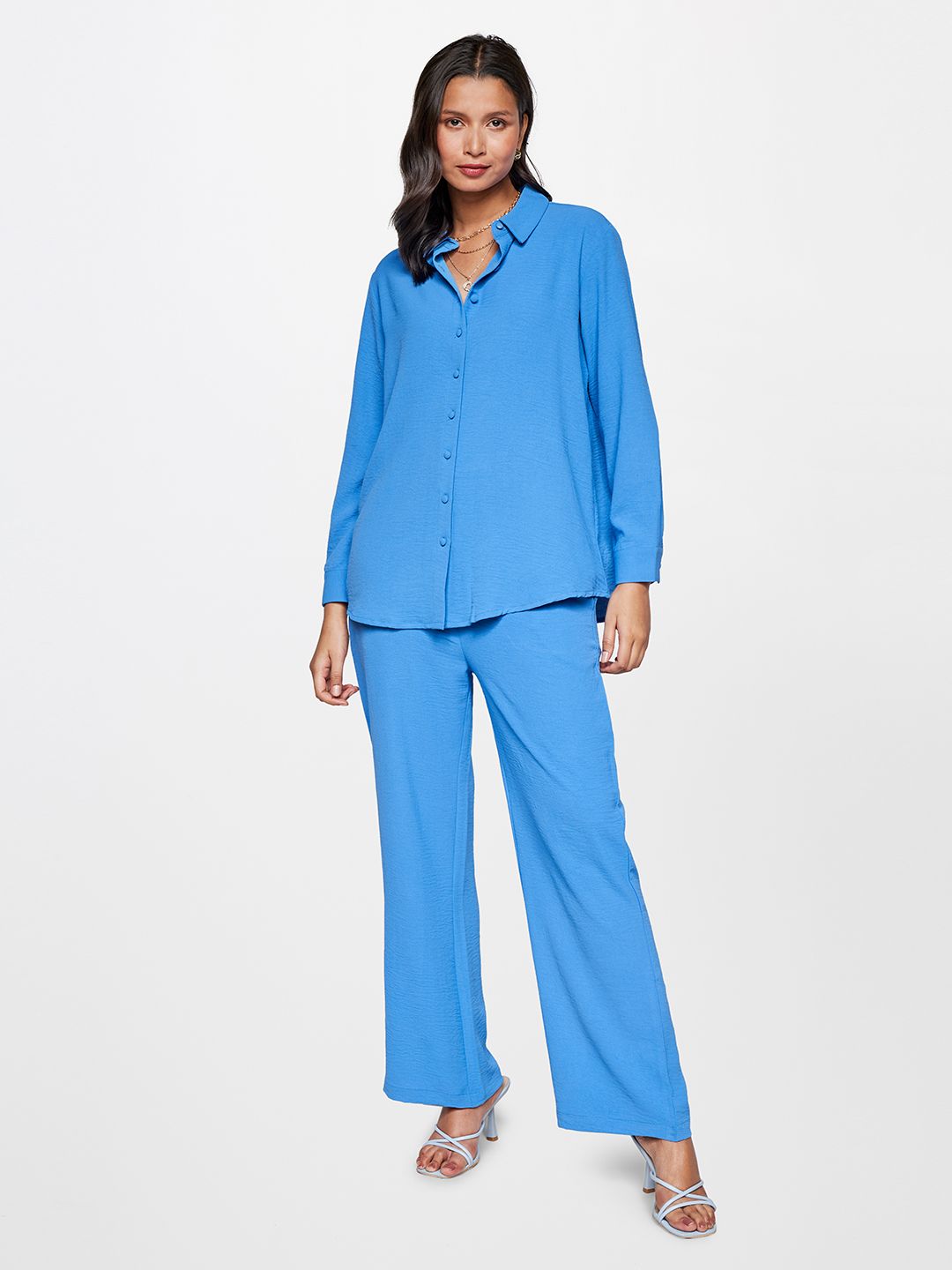 AND Spread Collar Shirt With Trousers