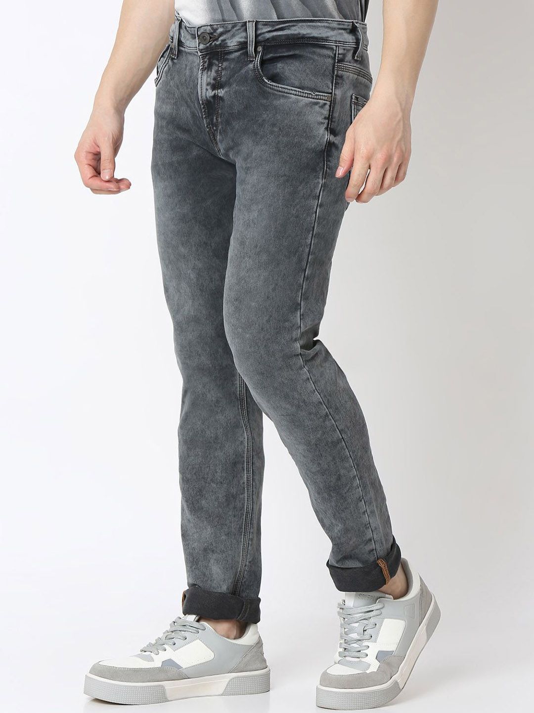 SPYKAR Men Relaxed Fit Light Fade Jeans