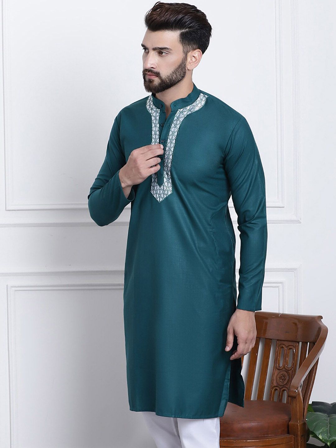 SOJANYA Mandarin Collar Straight Kurta