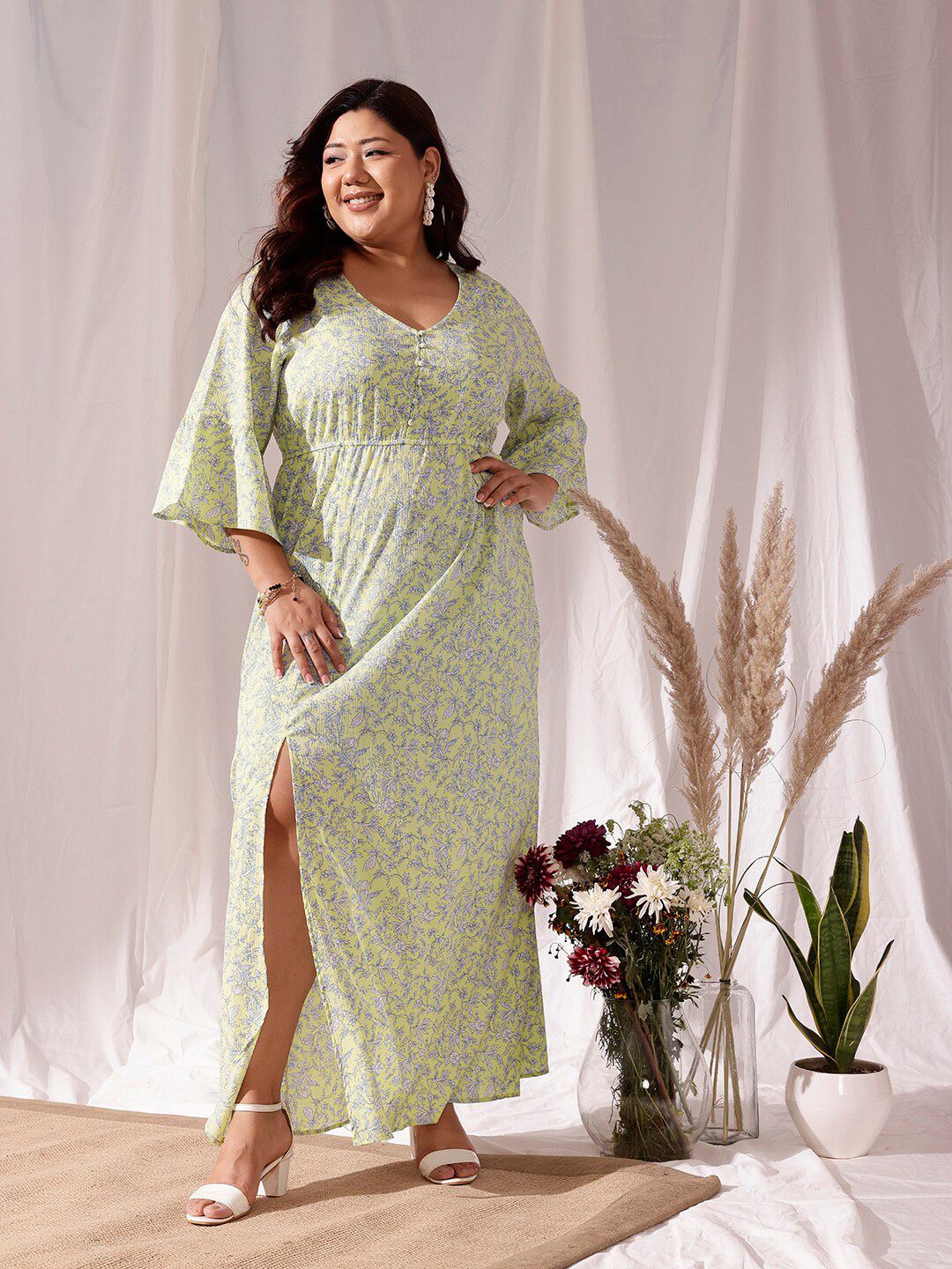 CURVY STREET Plus Size Floral Print V-Neck Long Bell Sleeve Fit & Flare Dress