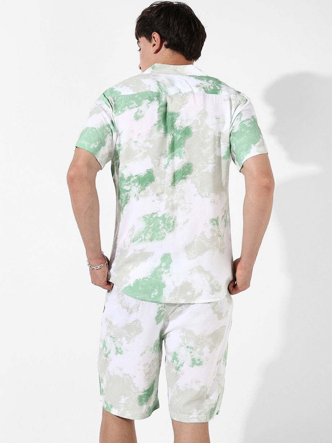 Campus Sutra Men Green & White Tie & Dye Shirt Collar Co-Ord