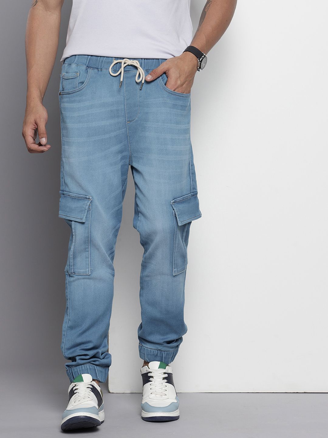 The Indian Garage Co Men Light Fade Stretchable Cargo Jeans